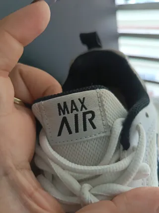 Nike Air Max Bambas Blancas y Negras