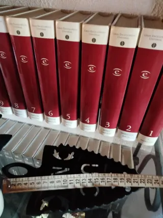 Plancha de hierro antigua con soporte