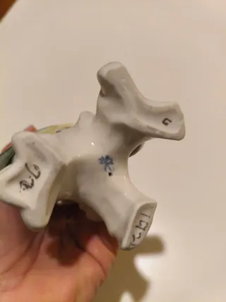 Pappagallo cacatua Karl Ens porcellana policroma