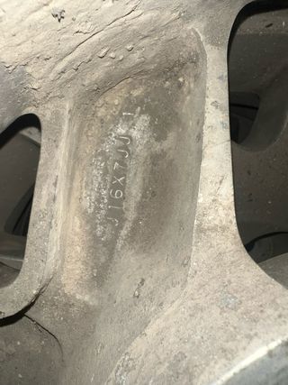 Juego 5 Llantas Mitsubishi Montero Sport J16x7JJ