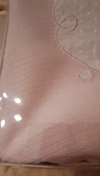 Copriletto matrimoniale ricamato a mano 250x240