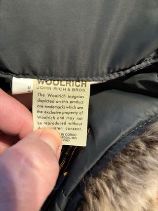 Cappello Woolrich con pelliccia