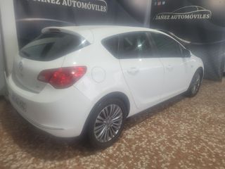 Opel Astra 2014