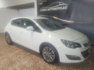 Opel Astra 2014