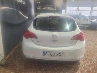 Opel Astra 2014