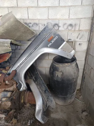 Aletas Mitsubishi Pajero