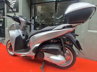 Honda SH 300i ABS 2018 con Baúl