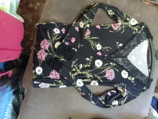 4 Tops encaje y puntilla M/L