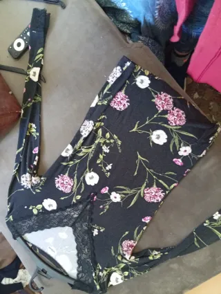 4 Tops encaje y puntilla M/L