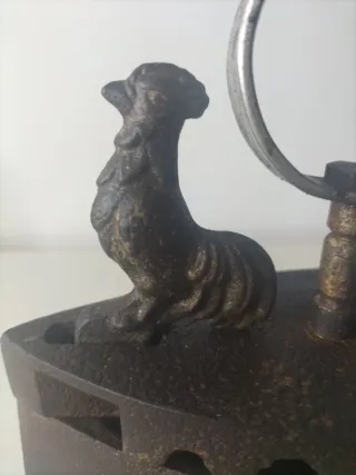 Plancha antigua de hierro fundido