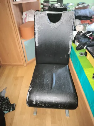 4 Sillas de salón negras y plateadas para tapizar