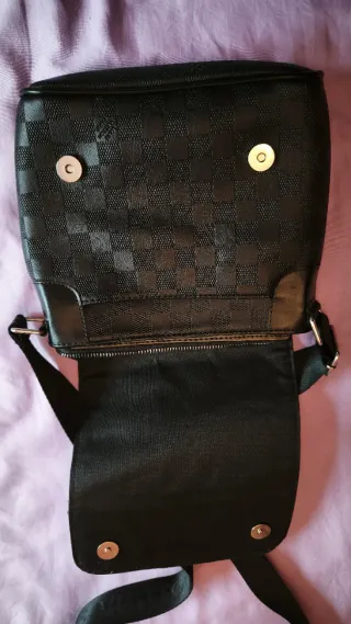 Borsa Louis Vuitton nera da uomo