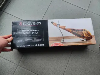 Jamonero Plegable Giratorio de 3 Claveles