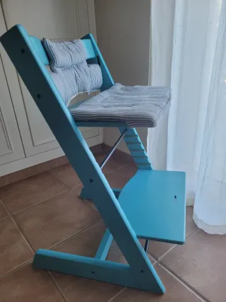 Trona Stokke Azul