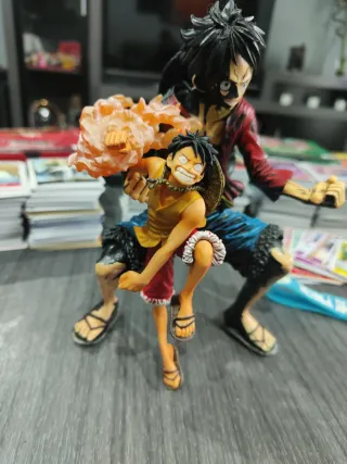 One Piece: Lote Cartas y Figuras