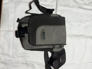 Borsa a tracolla uomo nero e grigio