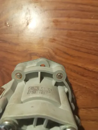 Cuerpo de válvula, Calentador NECKAR