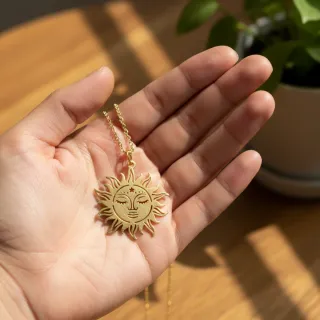 Collar Sol Divino Chapado Oro 18k