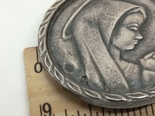 Medalla de Plata Antigua Virgen María