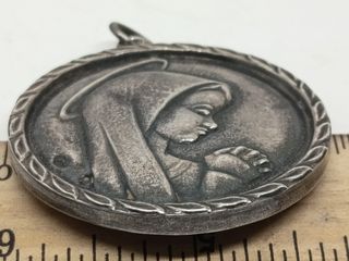 Medalla de Plata Antigua Virgen María