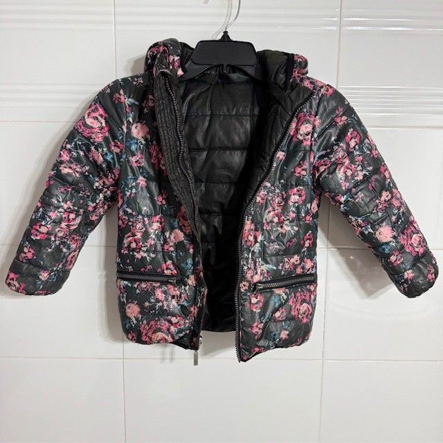 Abrigo acolchado reversible niña 3 Pommes