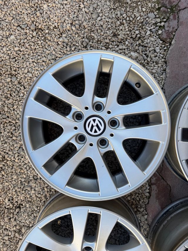 Llantas Orig. VW R. 16 5-120 T5, T6