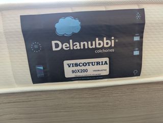 Conjunto 2 camas con colchón y mesita