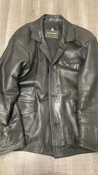 Cazadora de cuero Chevignon Negra