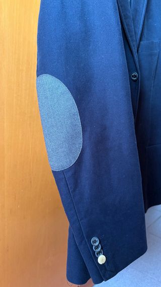 Americana azul y gris hombre