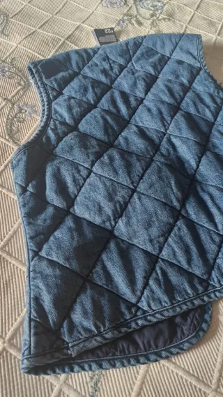 Chaleco vaquero acolchado lazo