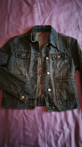 Chaqueta vaquera azul y gris