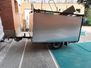 Remolque metálico