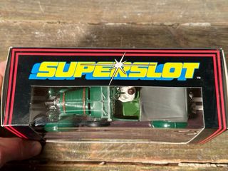 BENTLEY SUPERSLOT. SCALEXTRIC. NUEVO.