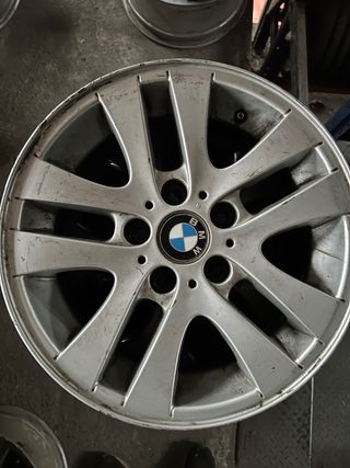 Llanta BMW E90 7Jx16 IS34