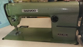 Máquina de coser industrial plana y overlock