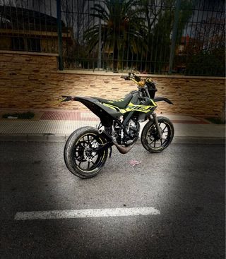 RIEJU MRT 50 E5 V2 Negro/Amarillo Fluor 2025