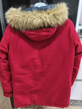 Parka hombre roja con capucha