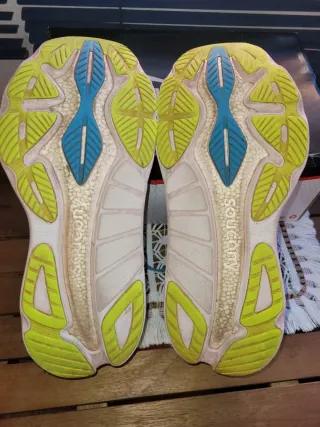 Saucony Hurricane 24 Scarpe da Corsa Uomo