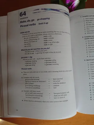 ELEMENTARY LANGUAGE. Incluye CD y solucionario.