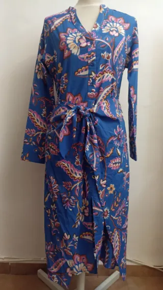 Vestido estampado floral azul