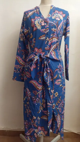 Vestido estampado floral azul