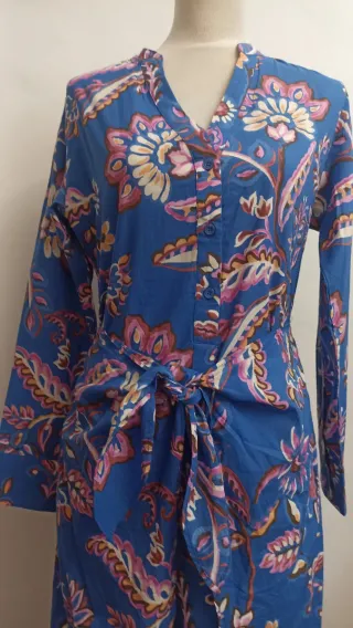 Vestido estampado floral azul