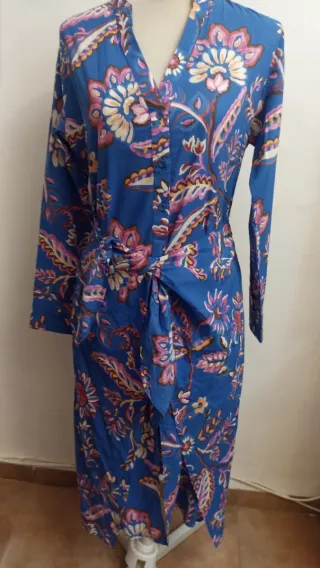 Vestido estampado floral azul