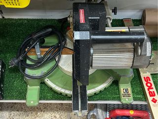 Sierra Ingletadora Telescópica Elektra Beckum KGS.