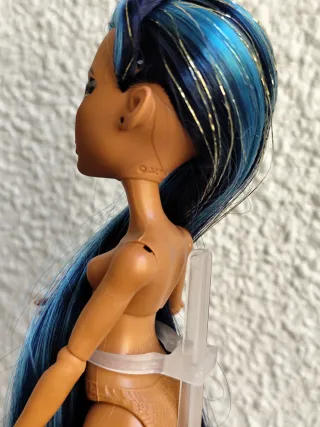 Muñeca Cleo De Nile Básica G3