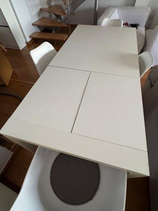 Mesa de comedor extensible blanca