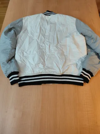 Chaqueta WRUNG blanca y gris