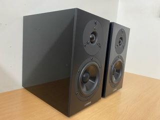 Altavoces Yamaha NS-BP200