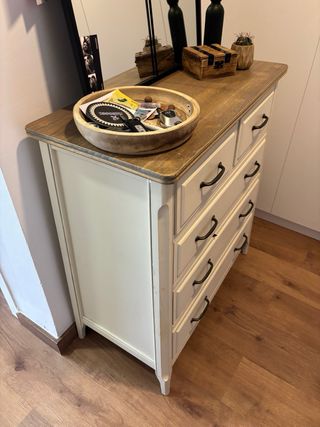 Cómoda antigua restaurada madera