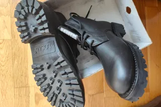 Botas zapato artesanas Losal Negras